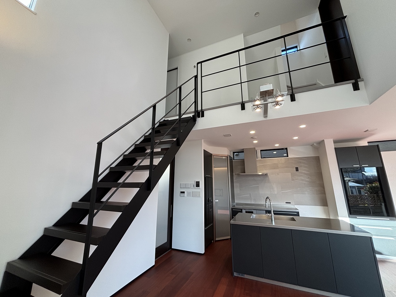 ホテルライクな上質感と、家族の心地よさを叶えた住まい